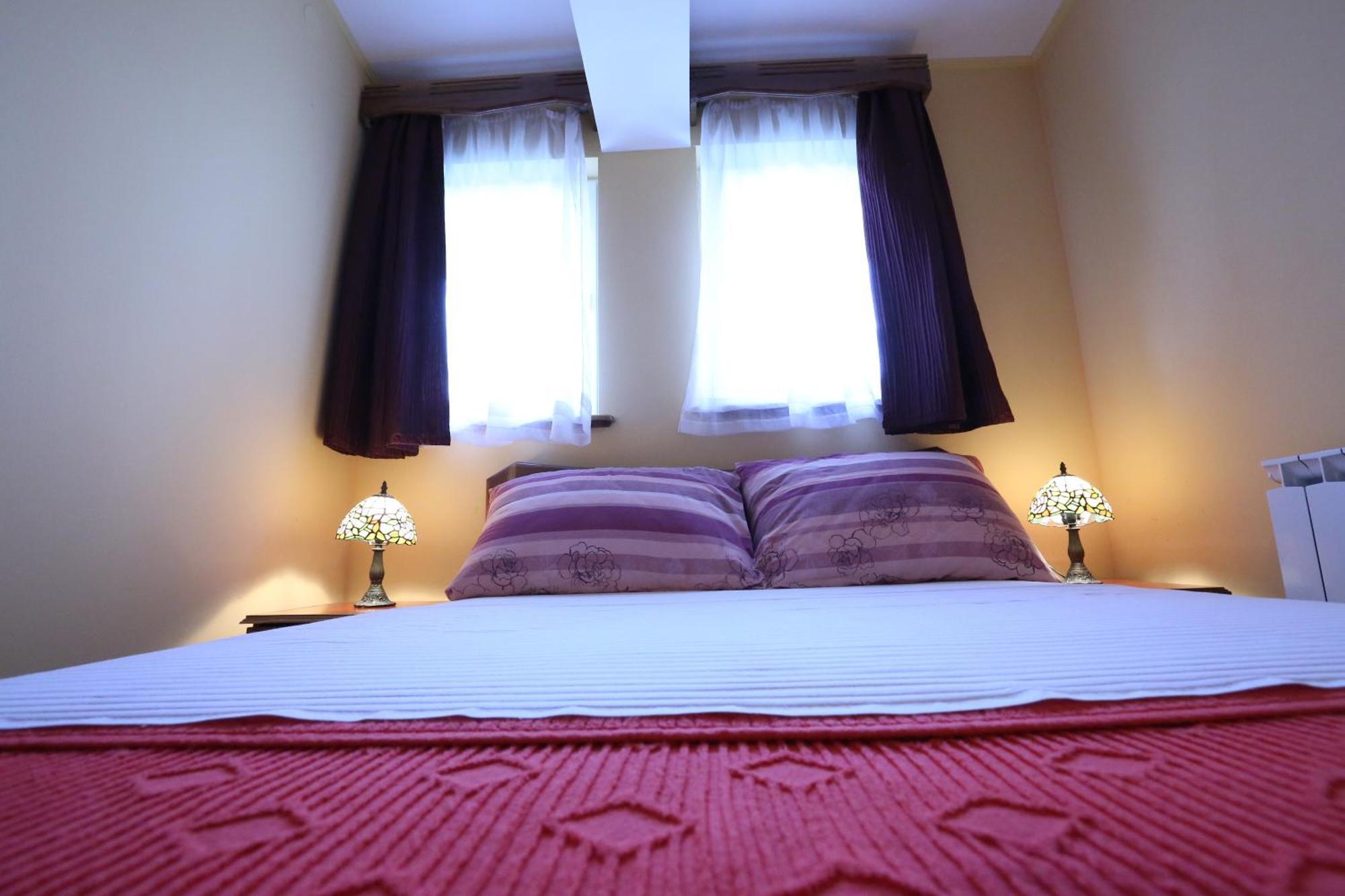 Apartments & Rooms Vienna 오시예크 외부 사진