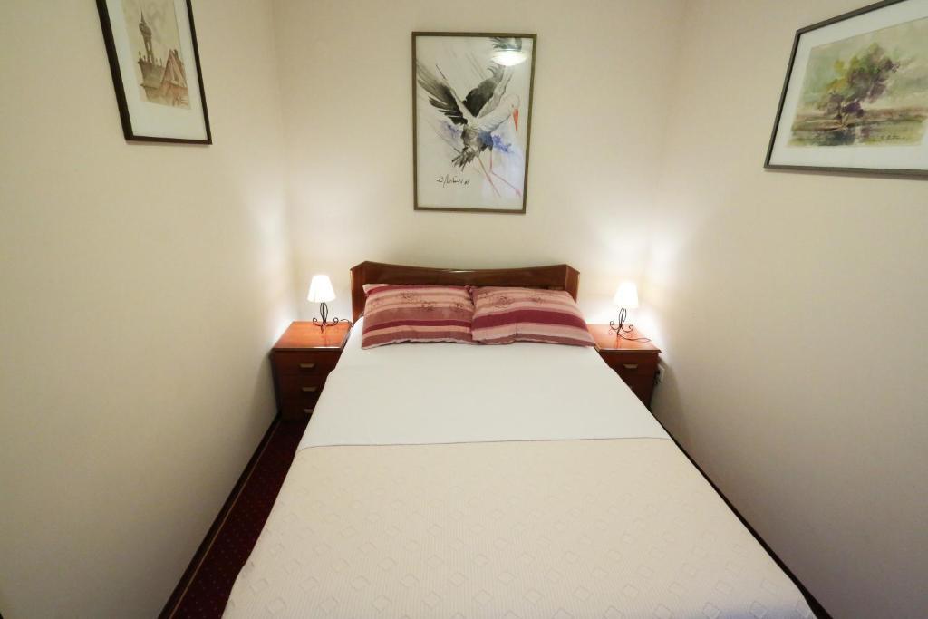 Apartments & Rooms Vienna 오시예크 외부 사진